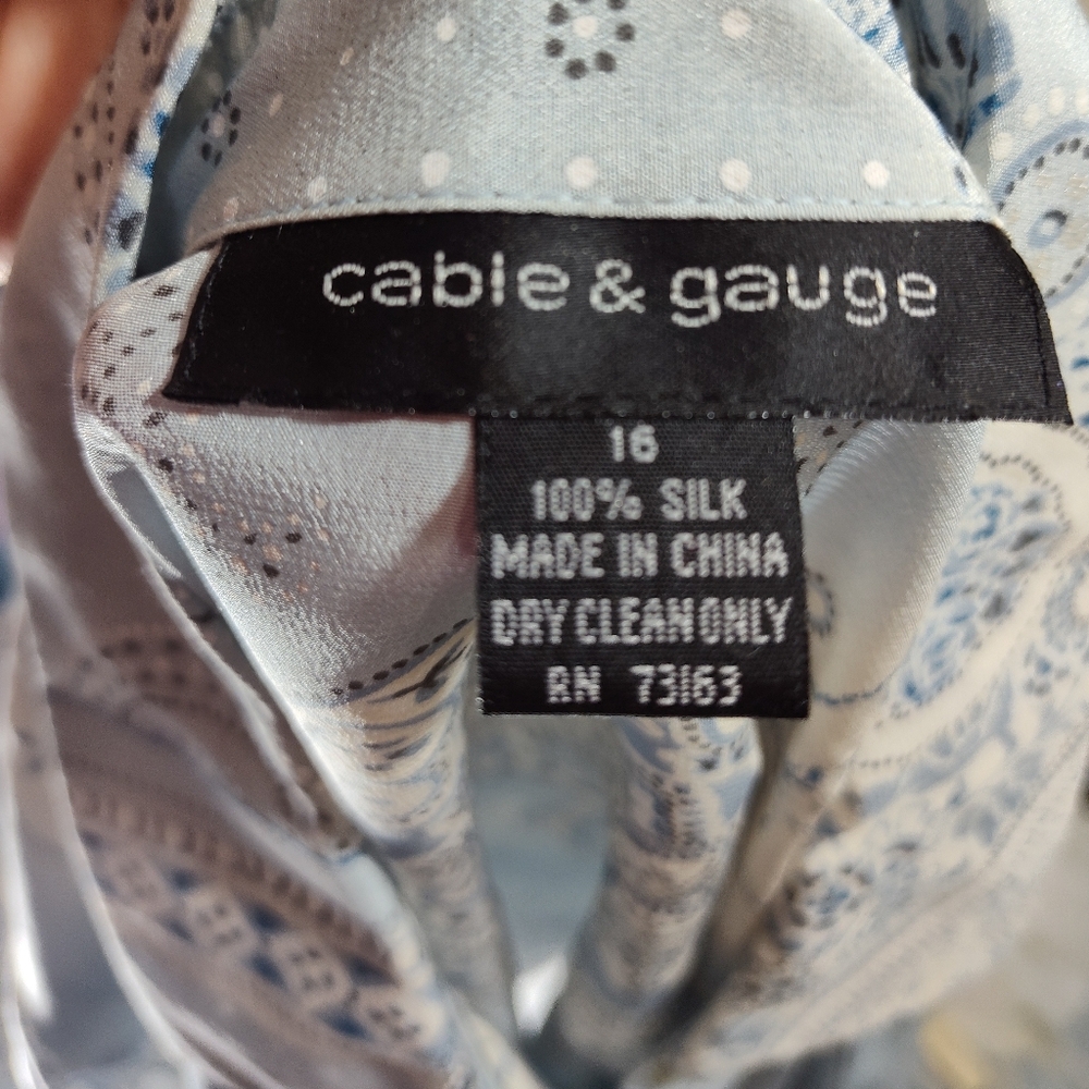 Cable & Gauge Long Sleeve Silk Blue Casual Top  Button Down Blouse Shirt Top - Picture 2 of 2